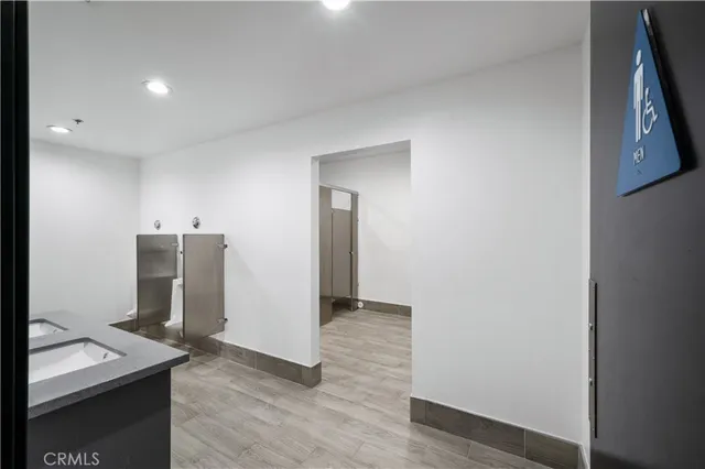 $8,000,000 | 800 East Dyer Road, Santa Ana, CA 92705