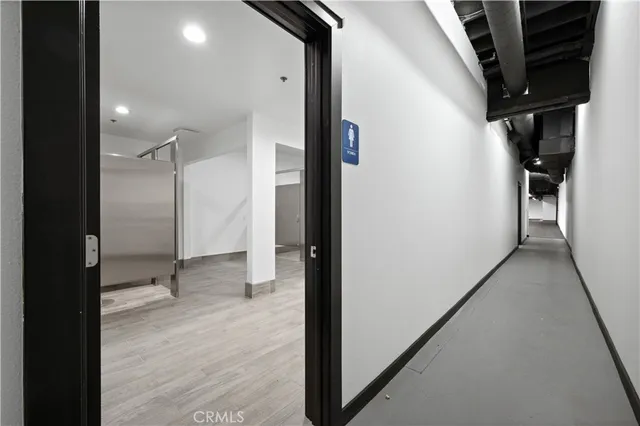 $8,000,000 | 800 East Dyer Road, Santa Ana, CA 92705