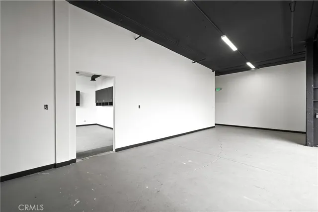 $8,000,000 | 800 East Dyer Road, Santa Ana, CA 92705