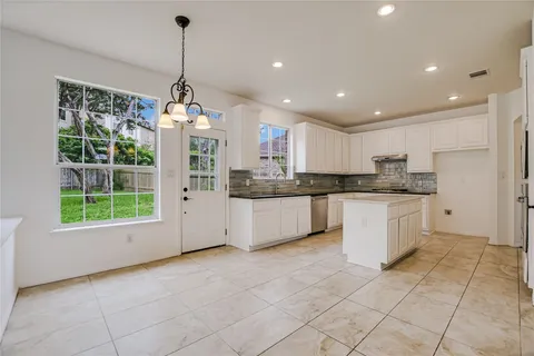 $1,090,000 | 10201 Spicewood Mesa, Austin, TX 78759