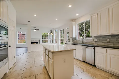 $1,090,000 | 10201 Spicewood Mesa, Austin, TX 78759