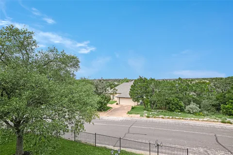 $1,090,000 | 10201 Spicewood Mesa, Austin, TX 78759