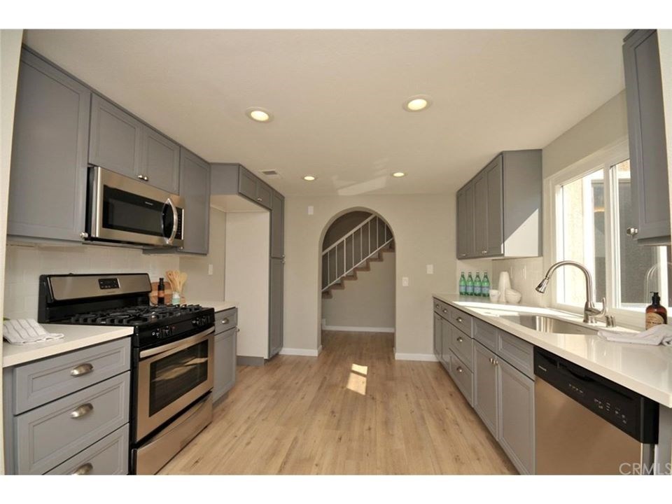 3560 Fensmuir Street Riverside, CA 92503 - Photo 3 of 16