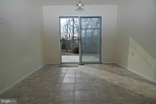 8703 Royal Ridge Lane Laurel, MD 20708 - Photo 15 of 30 Interior (General)