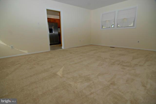 8703 Royal Ridge Lane Laurel, MD 20708 - Photo 16 of 30 Family Room
