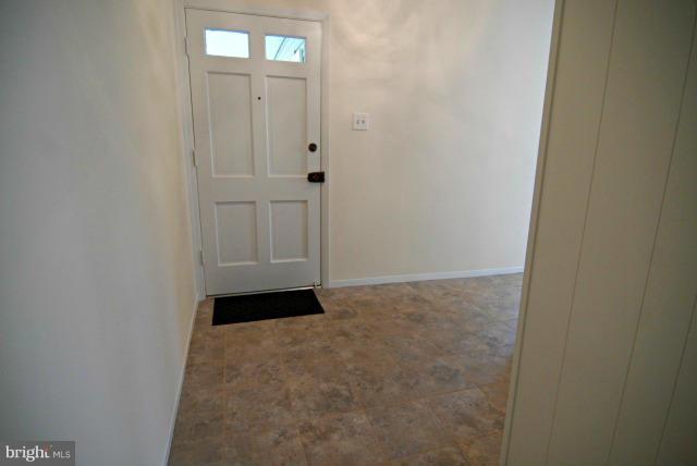 8703 Royal Ridge Lane Laurel, MD 20708 - Photo 4 of 30 Interior (General)
