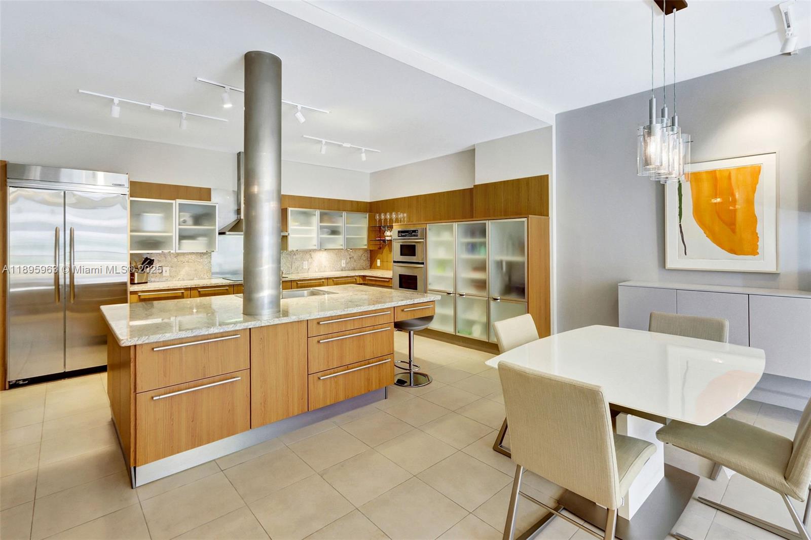 251 Crandon Boulevard, Unit 628 Key Biscayne, FL 33149 - Photo 9 of 32