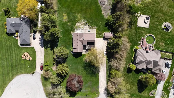 $450,000 | 3321 East Reichert Drive, Crete, IL 60417