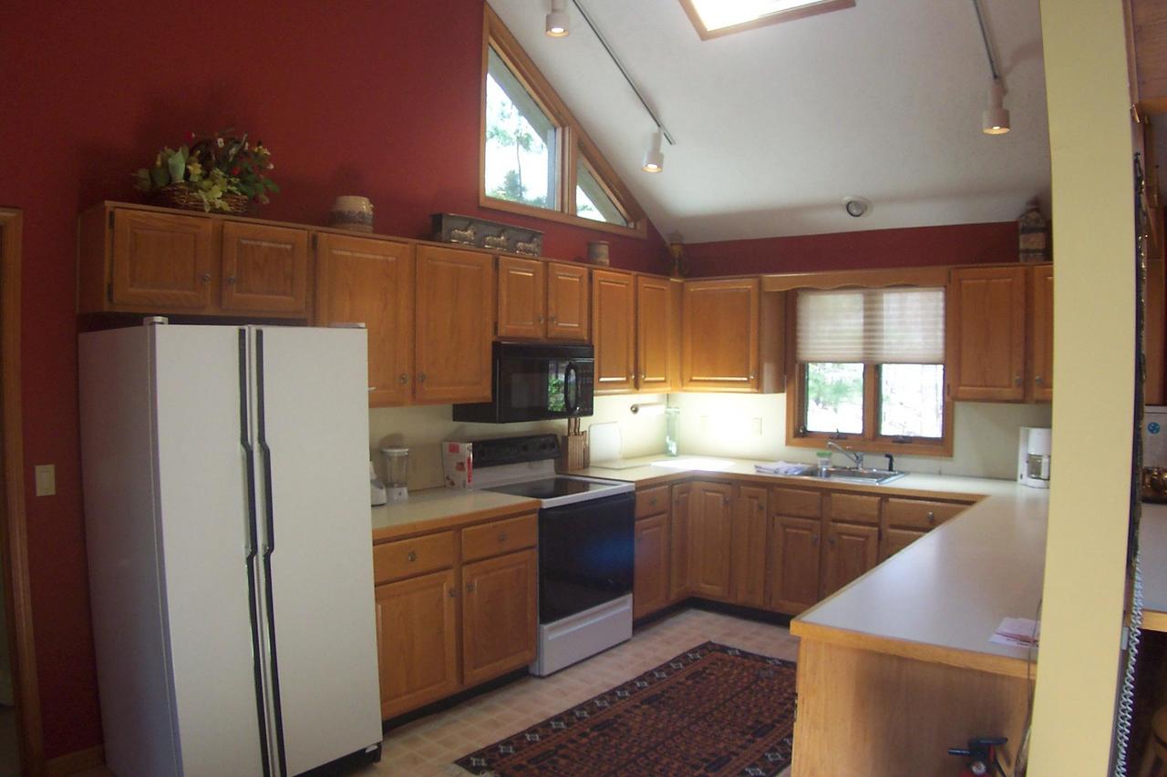 35 Red Spruce Road Pocono Pines, PA 18350 - Photo 3 of 6 Kitchen
