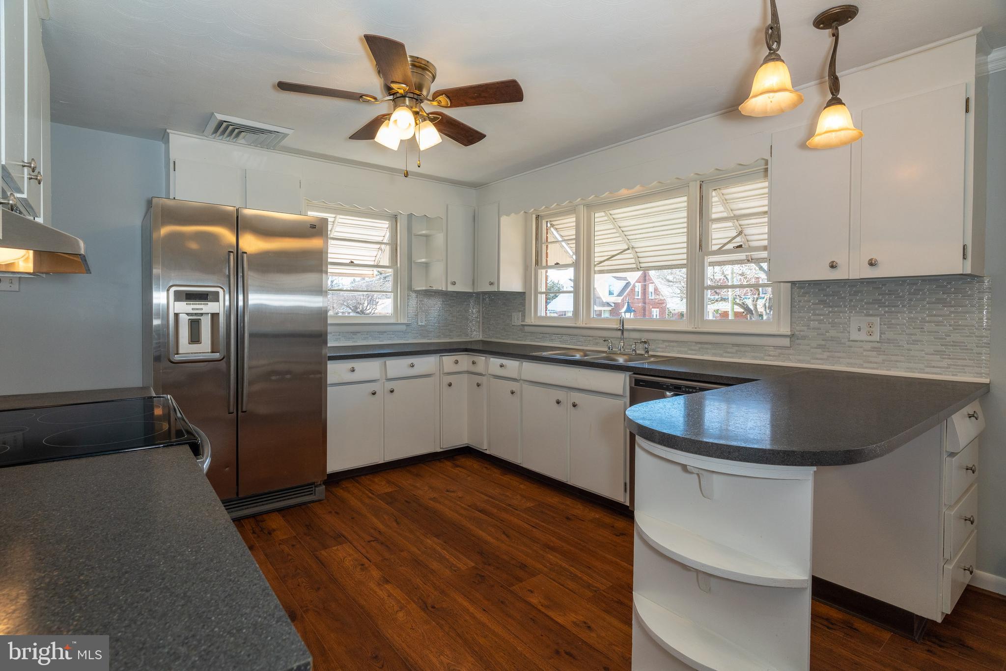 415 Hanover Road York, PA 17408 - Photo 23 of 39