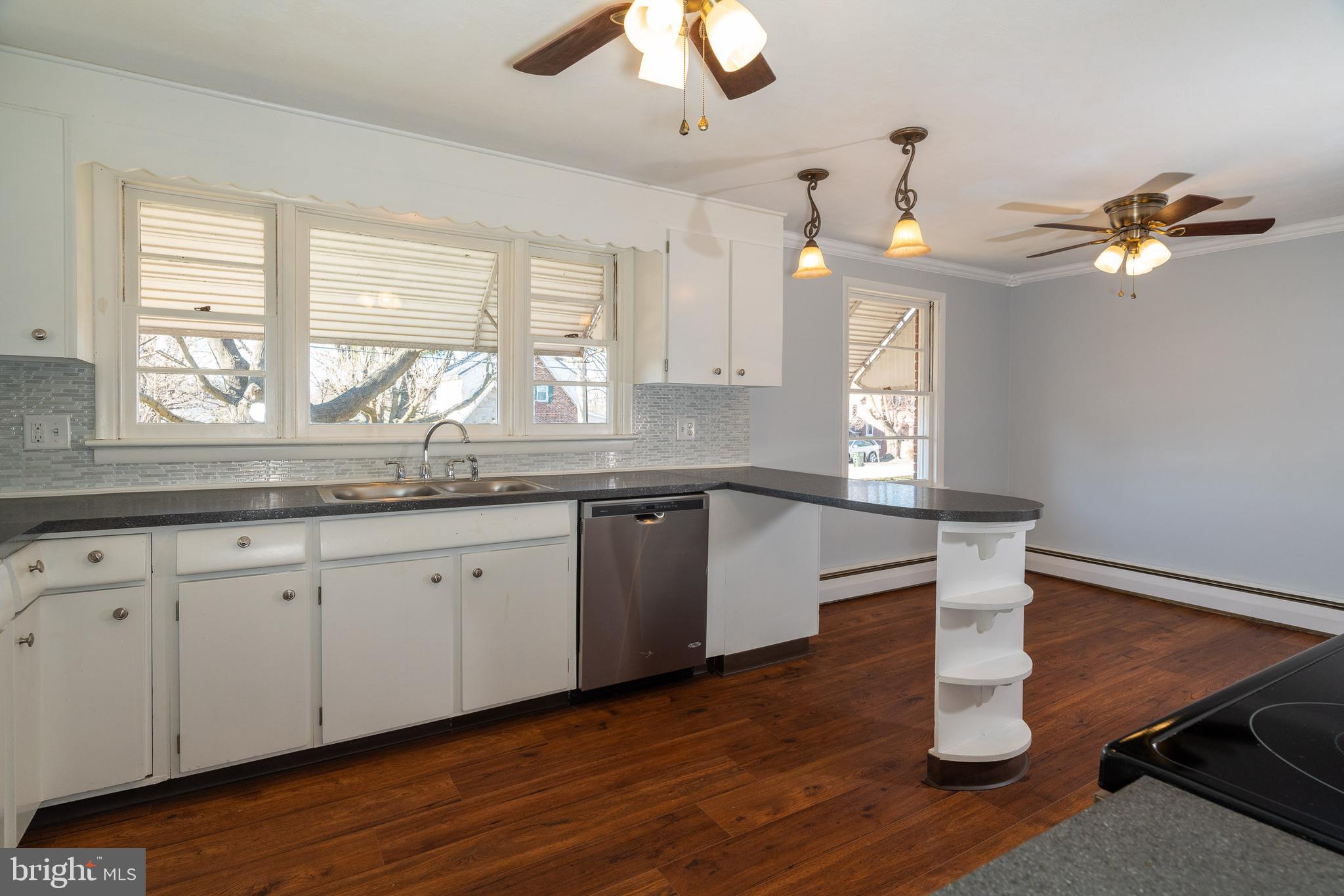 415 Hanover Road York, PA 17408 - Photo 25 of 39
