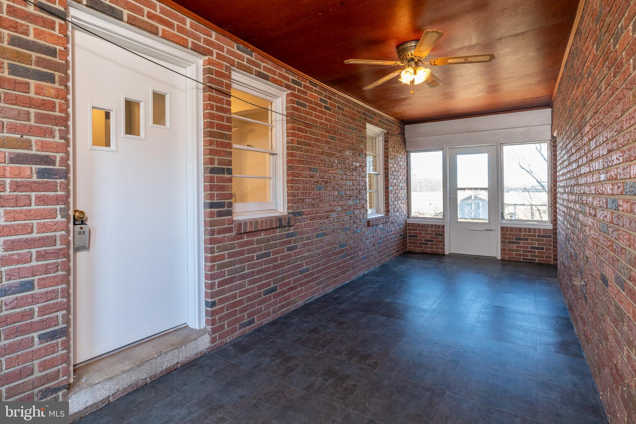 415 Hanover Road York, PA 17408 - Photo 30 of 39