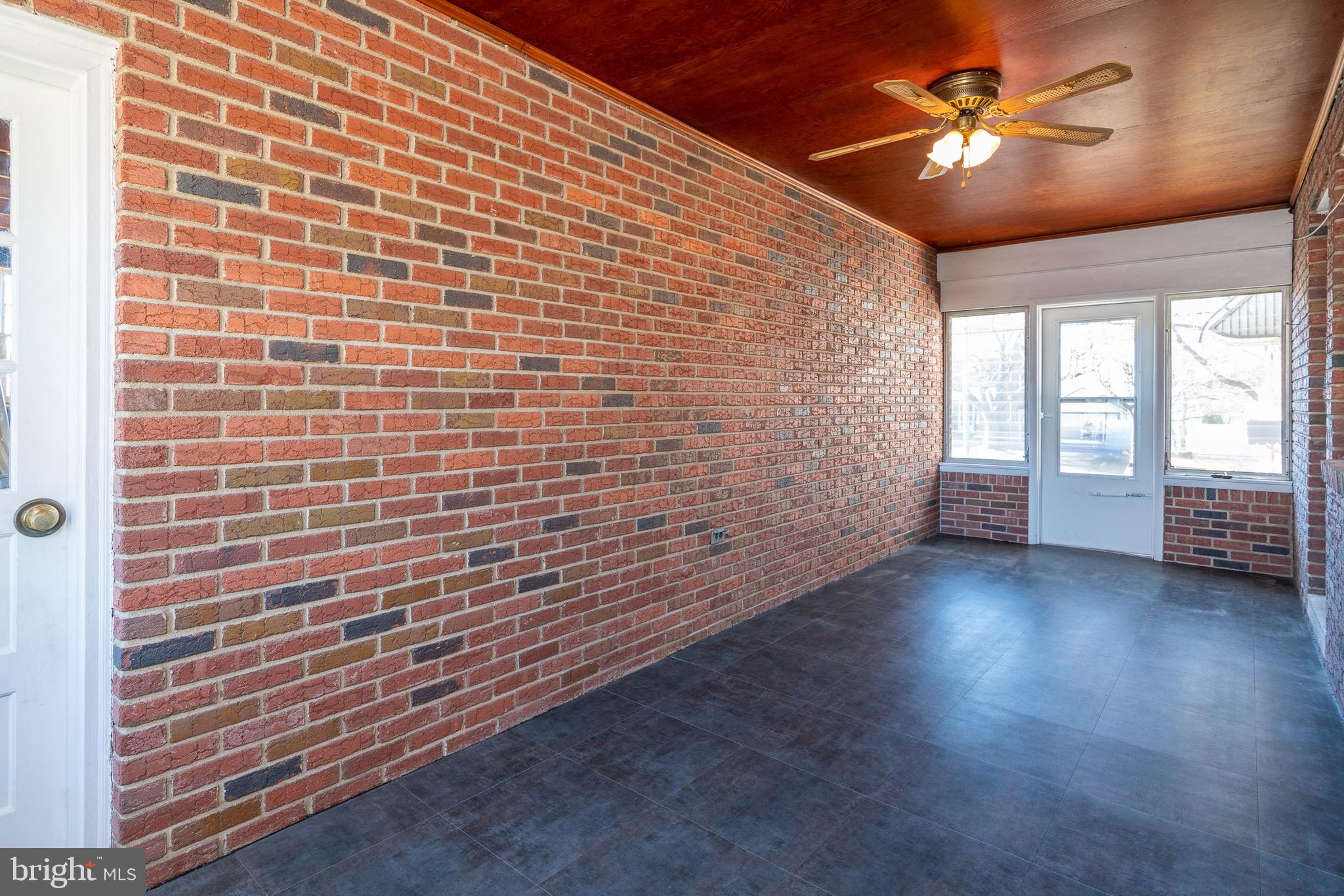 415 Hanover Road York, PA 17408 - Photo 31 of 39