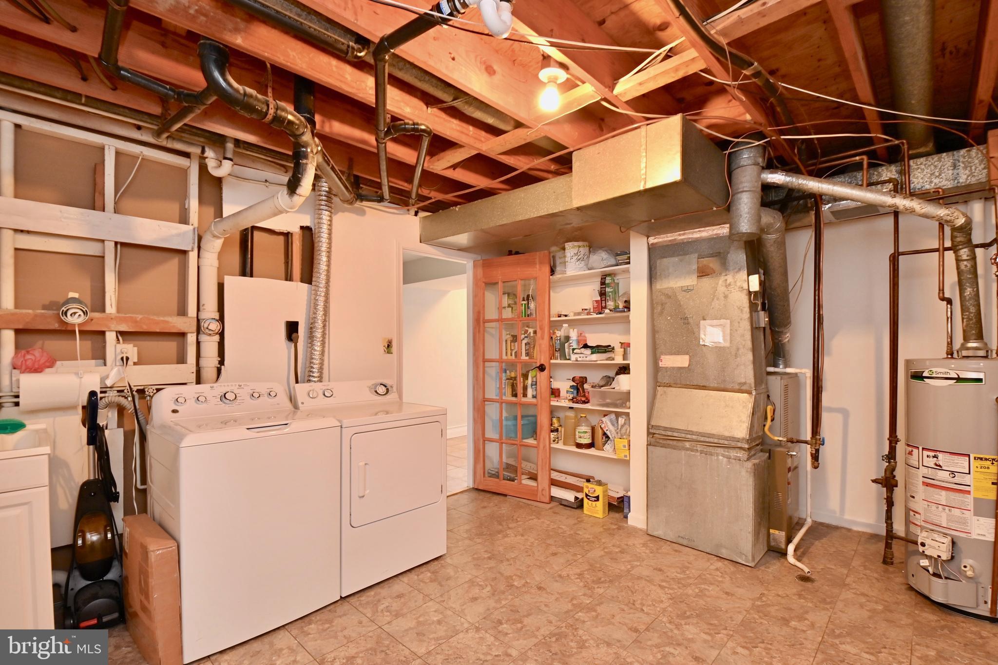 18416 Cabin Road Triangle, VA 22172 - Photo 24 of 30 Laundry Room
Lower Level