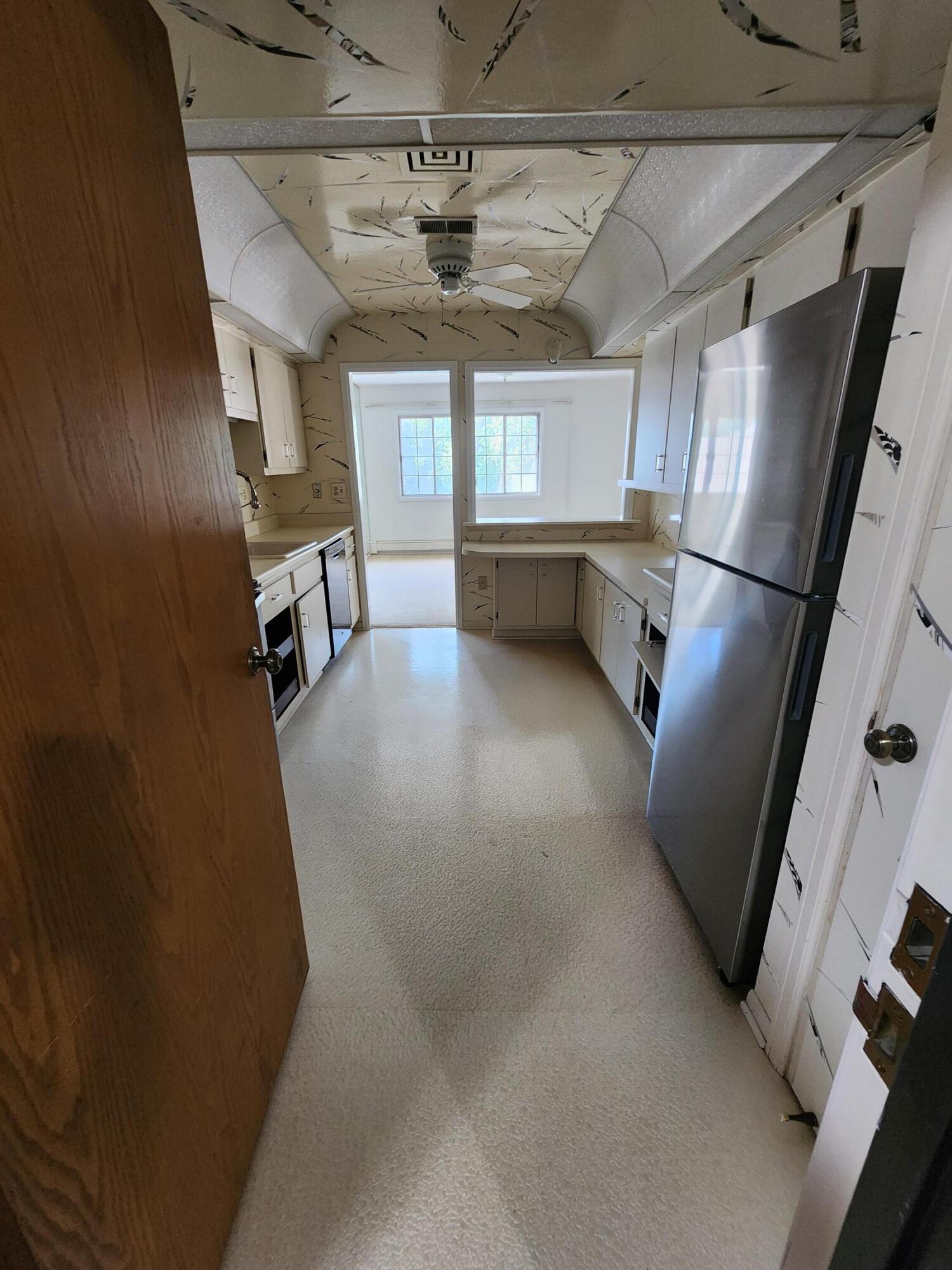 1730 West Green Tree Road, Unit 305 Glendale, WI 53209 - Photo 27 of 37 Kitchen