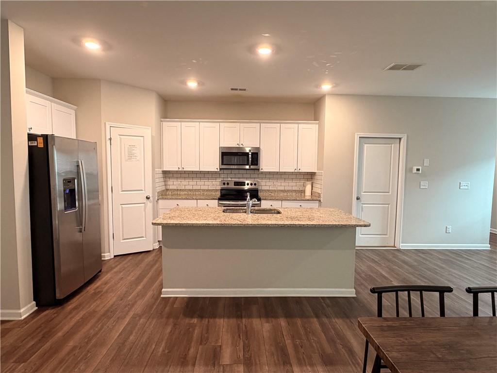 223 Wynn Way Pendergrass, GA 30567 - Photo 4 of 19