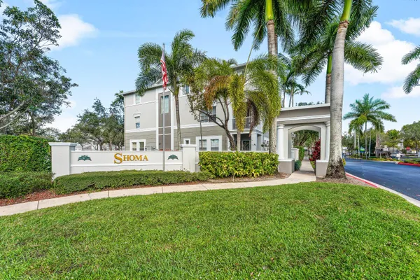 $297,000 | 1012 Shoma Drive, Royal Palm Beach, FL 33414