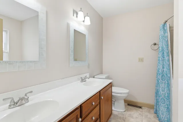 $389,900 | 214 Abington Street, Valparaiso, IN 46385