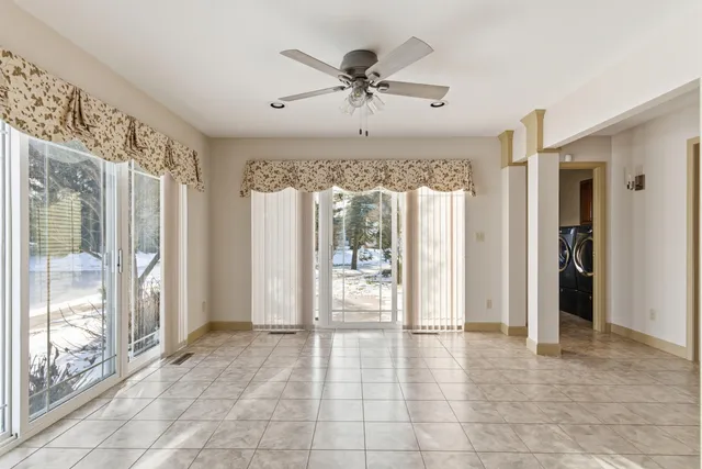 $389,900 | 214 Abington Street, Valparaiso, IN 46385