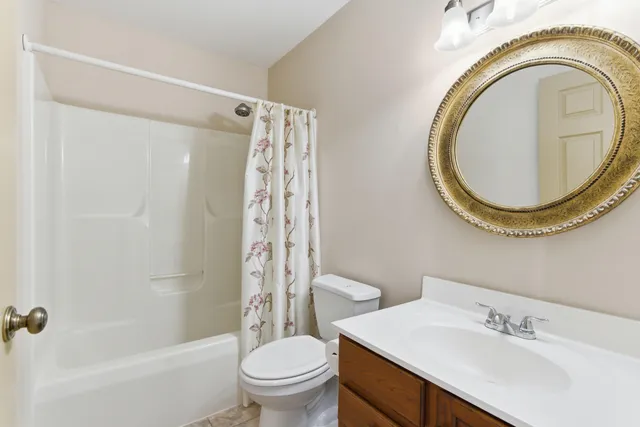 $389,900 | 214 Abington Street, Valparaiso, IN 46385