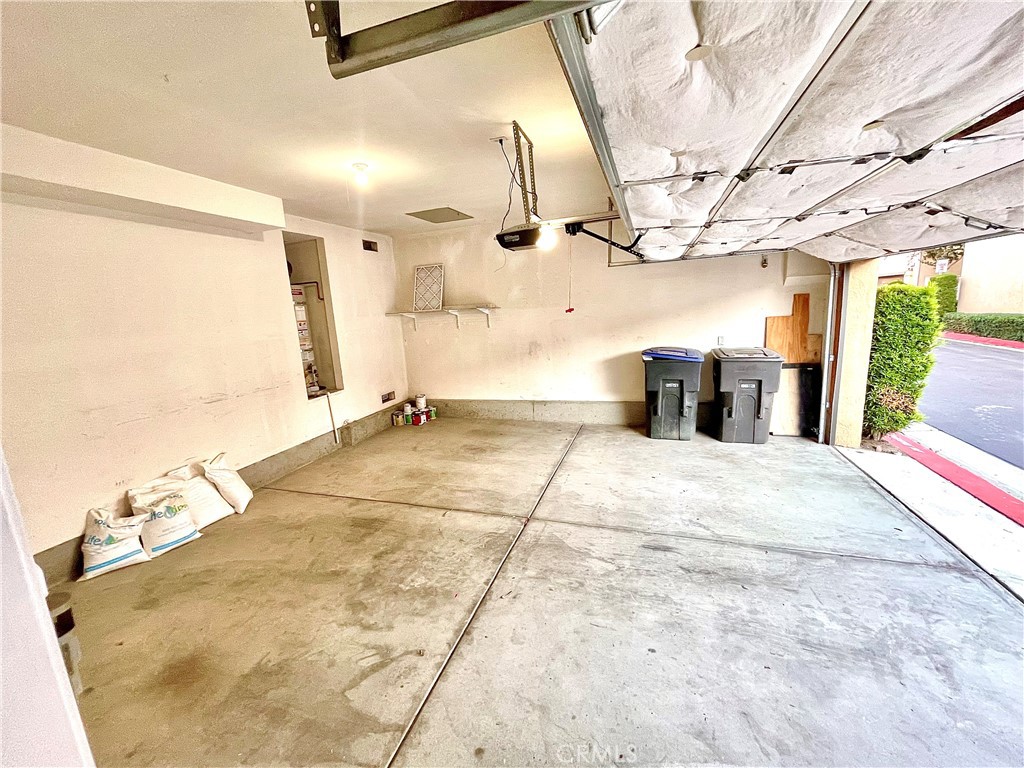 4473 Bigem Court Riverside, CA 92501 - Photo 12 of 18 a view of a entryway