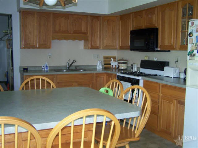 110 Brookwood Drive Decatur, IN 46733 - Photo 3 of 3 Gallery Image 3