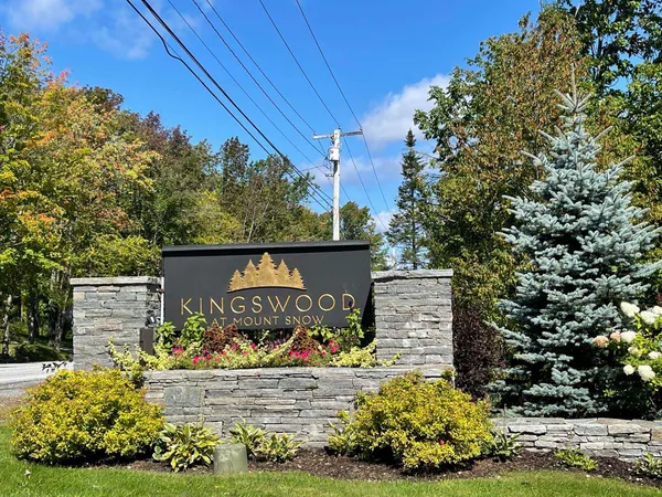 $525,888 | 37 B Kingswood Road, West Dover, VT 05356