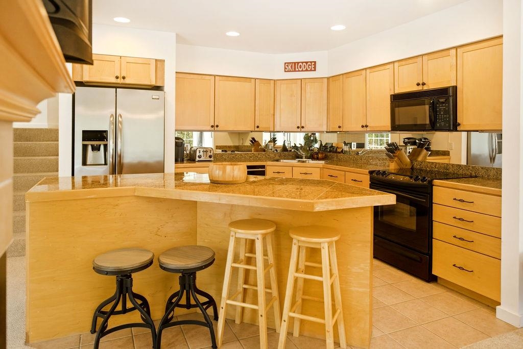 37 B Kingswood Road West Dover, VT 05356 - Photo 10 of 45