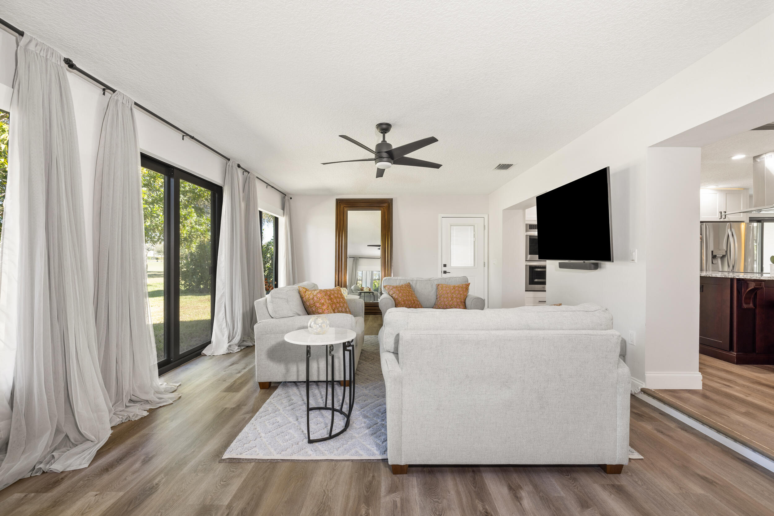 2831 Southeast Fairway West Stuart, FL 34997 - Photo 17 of 48 16_et6a2982