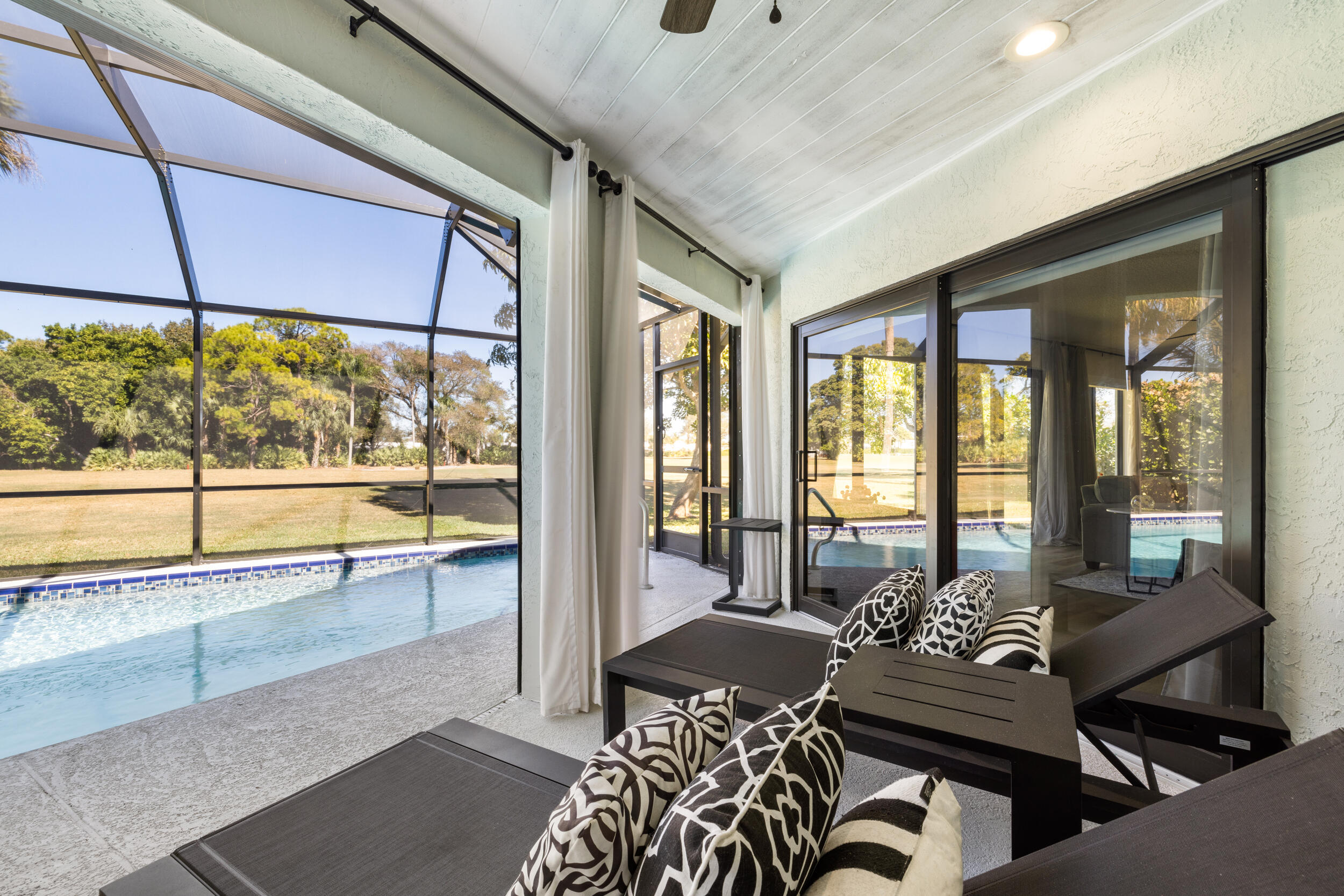 2831 Southeast Fairway West Stuart, FL 34997 - Photo 40 of 48 39_et6a3043