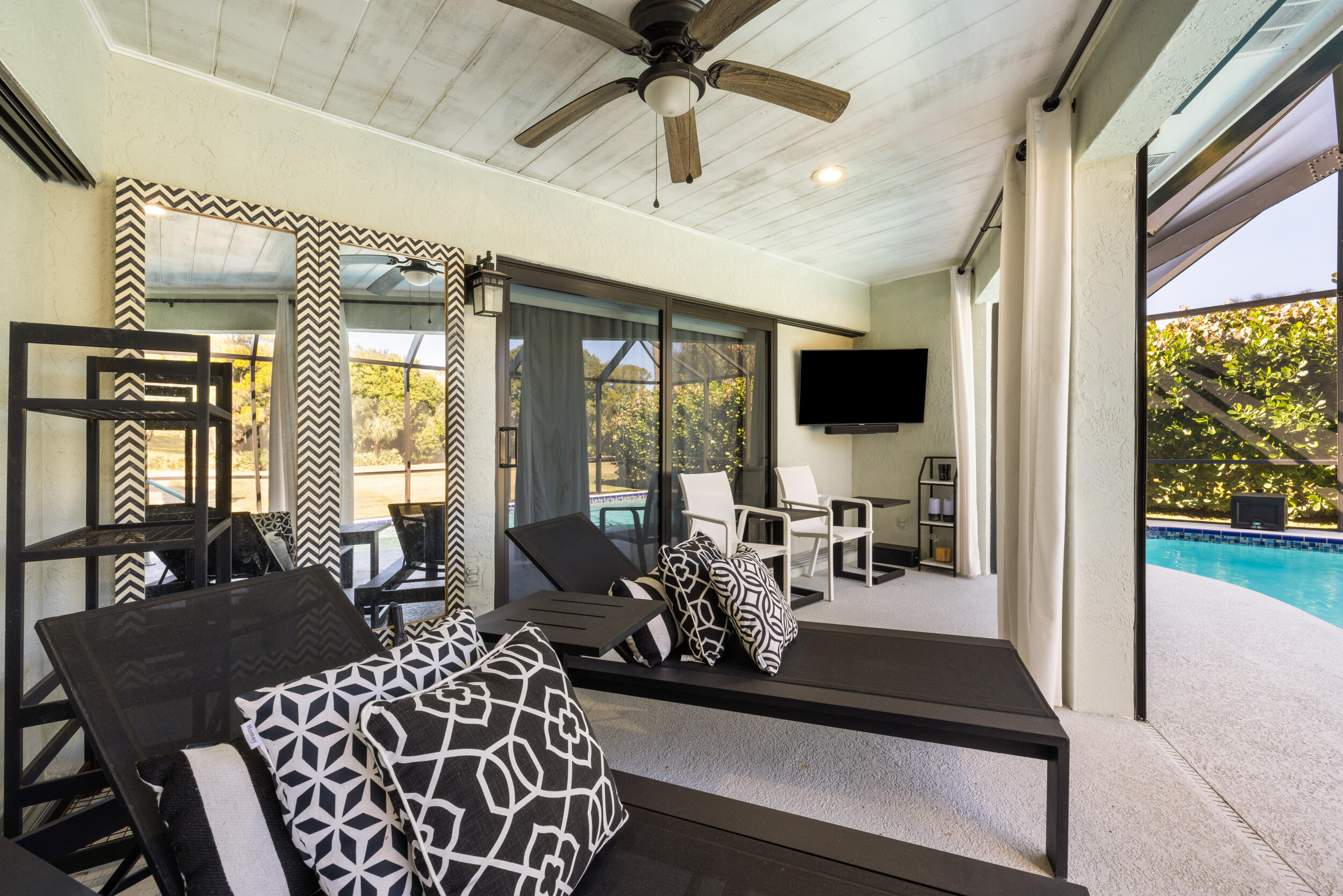 2831 Southeast Fairway West Stuart, FL 34997 - Photo 41 of 48 40_et6a3048