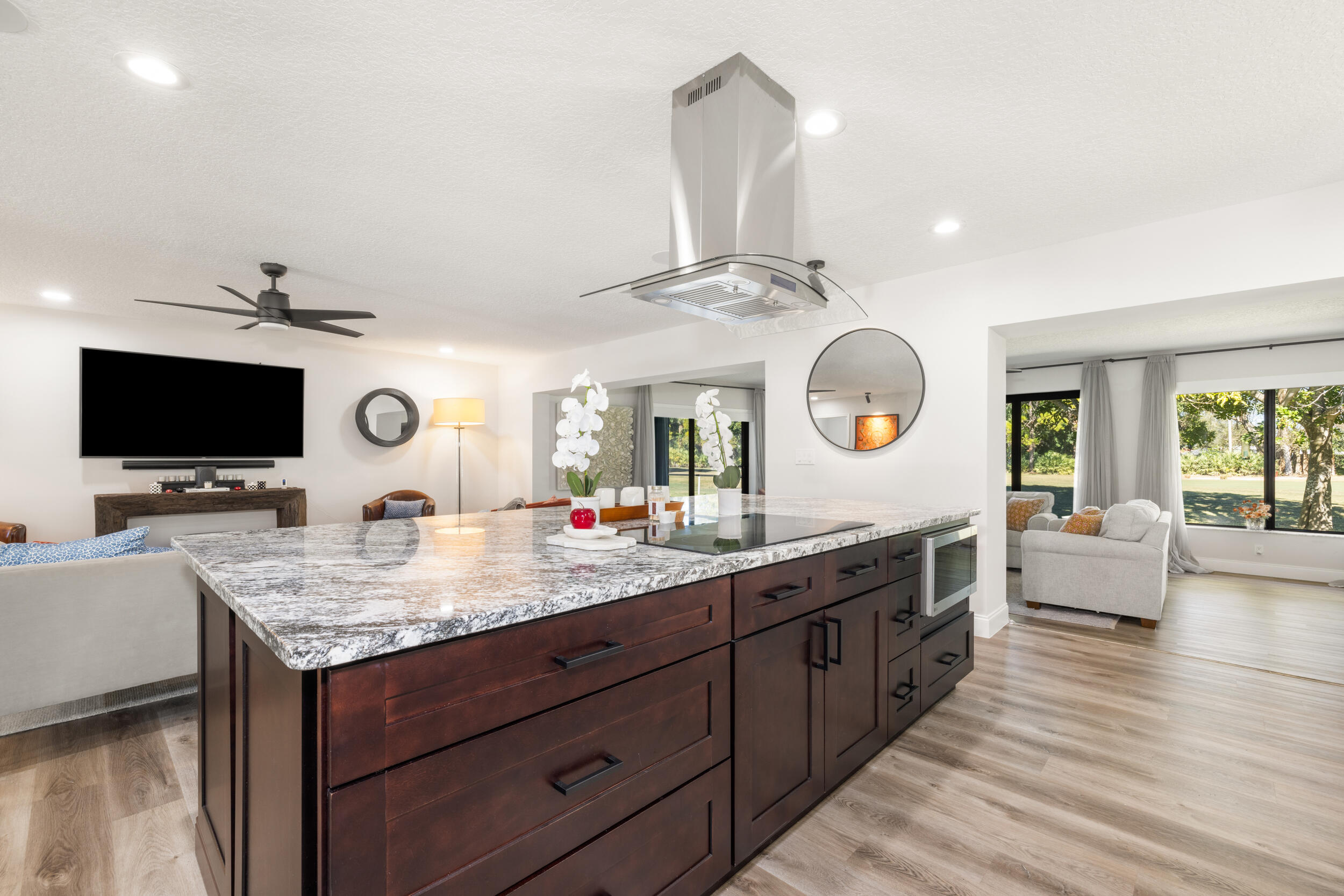 2831 Southeast Fairway West Stuart, FL 34997 - Photo 9 of 48 8_et6a2930