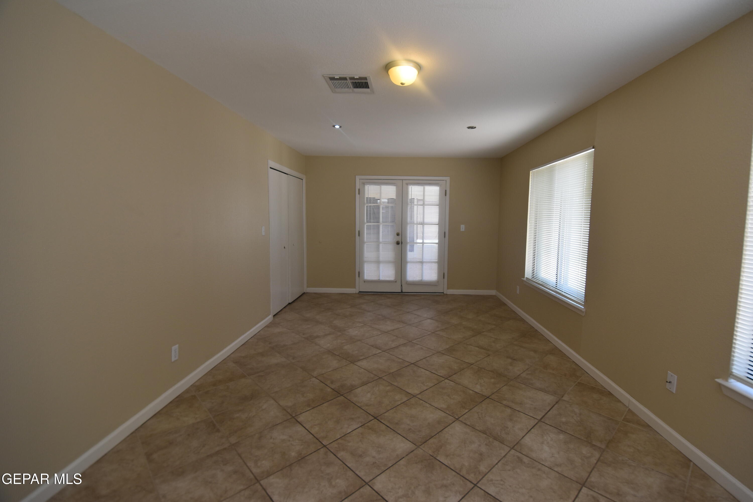 807 Poplar Street Anthony, TX 79821 - Photo 9 of 16 DSC_0042