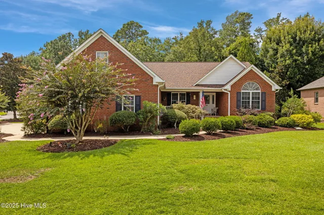 $400,000 | 304 Emmen Road, New Bern, NC 28562