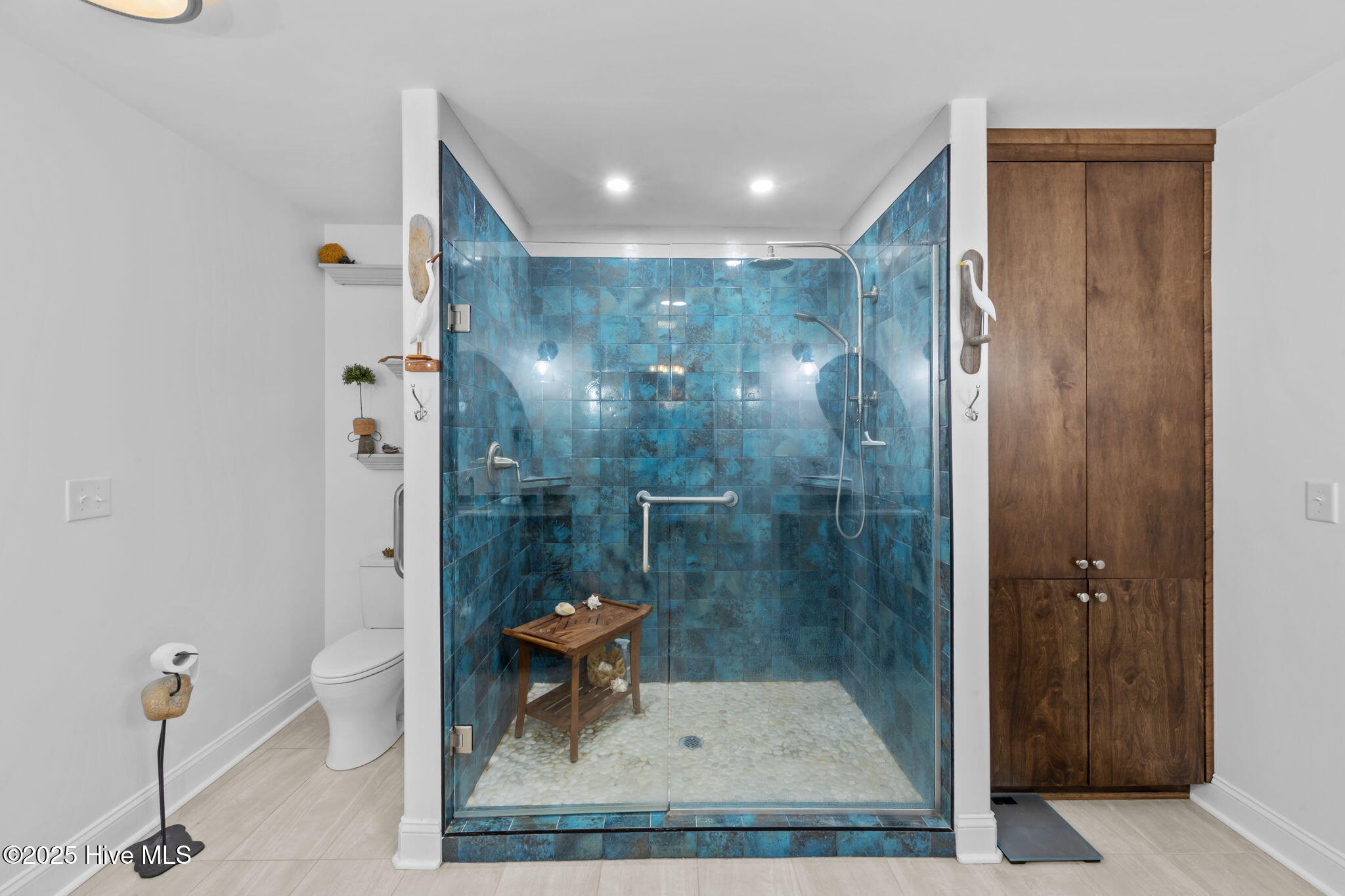 304 Emmen Road New Bern, NC 28562 - Photo 13 of 45 Owners Bathroom