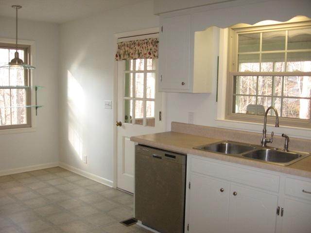 1627 Sequoya Way Seneca, SC 29672 - Photo 10 of 25 Gallery Image 10