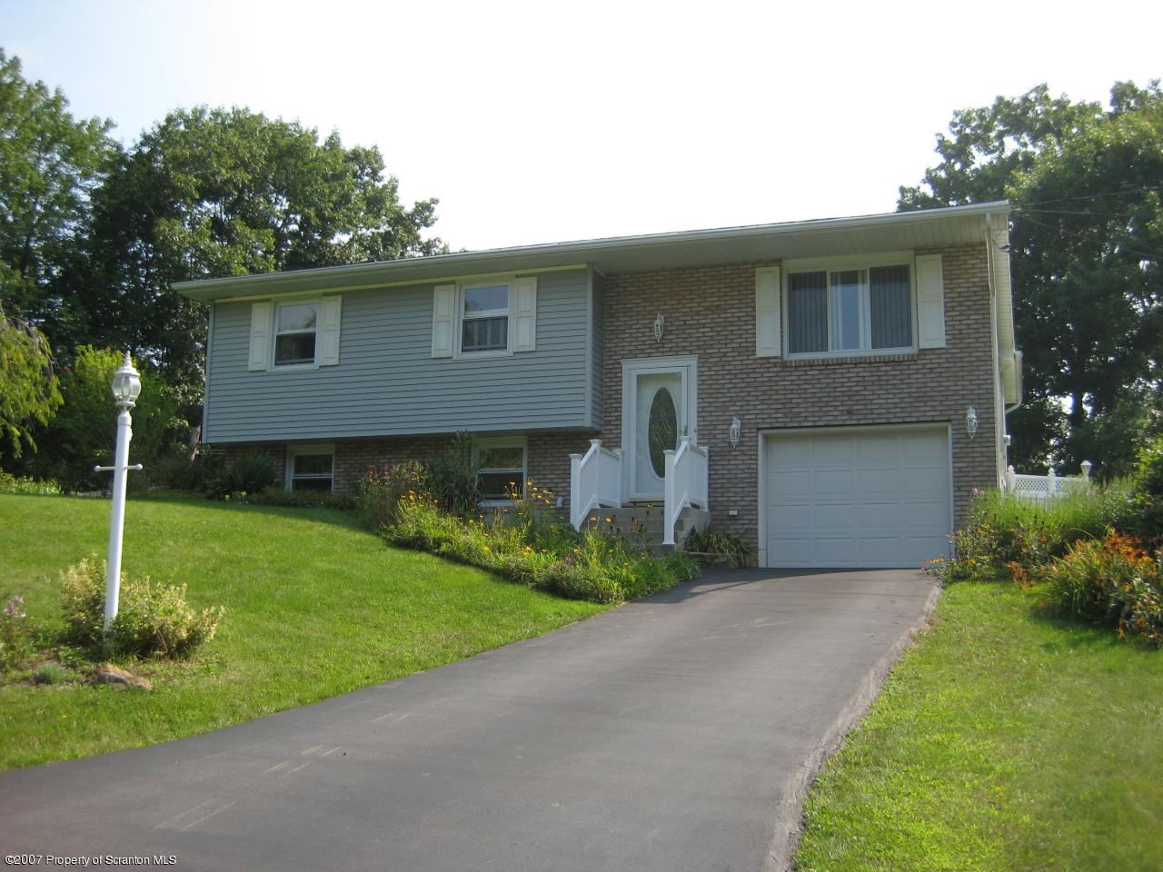 2228 Blue Shutters Road Moscow, PA 18444 - Photo 1 of 1 Gallery Image 1