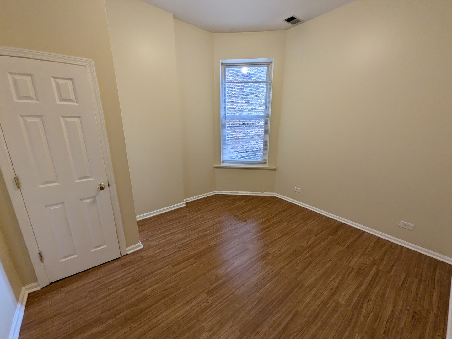 1106 West Taylor Street, Unit 2 Chicago, IL 60607 - Photo 4 of 8 Gallery Image 4