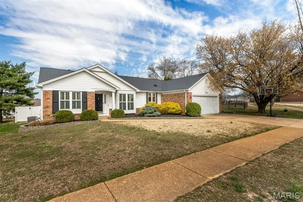 $425,000 | 16555 Birch Forest Drive, Wildwood, MO 63038