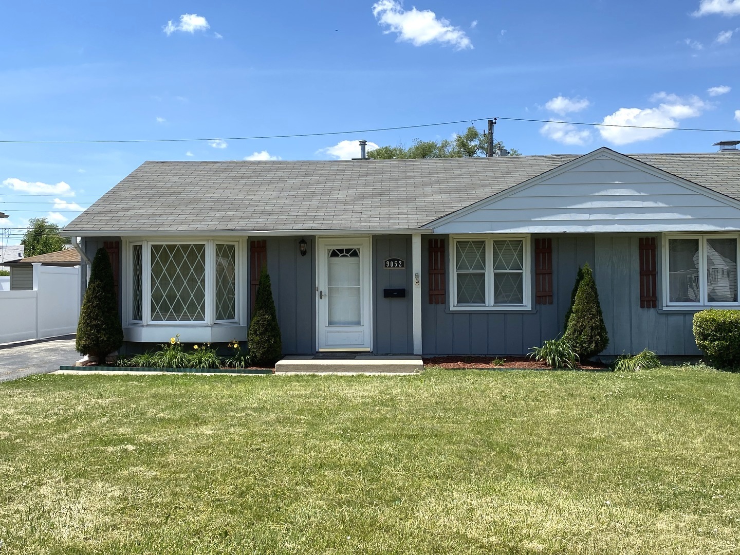9052 South Ryan Road Hometown, IL 60456 - Photo 1 of 18