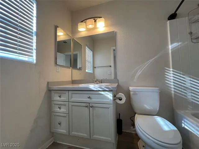 $2,100 | 538 Poplar Leaf Street, Las Vegas, NV 89144