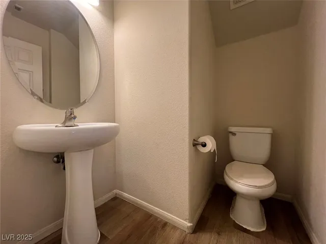 $2,100 | 538 Poplar Leaf Street, Las Vegas, NV 89144