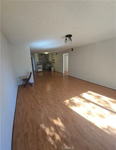$2,895 | 12157 Moorpark Street, Unit 206, Studio City, CA 91604