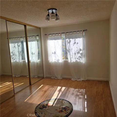 $2,895 | 12157 Moorpark Street, Unit 206, Studio City, CA 91604