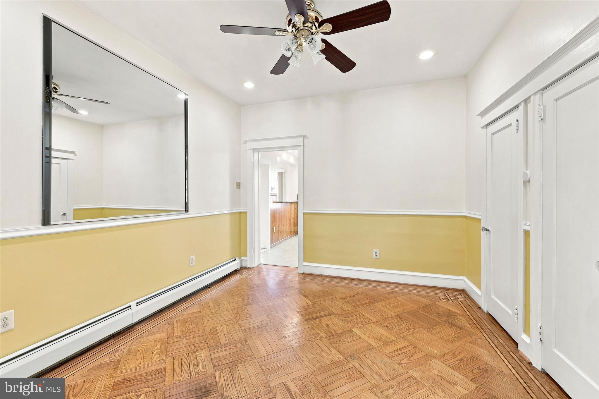 1909 Rhawn Street Philadelphia, PA 19111 - Photo 8 of 29 Versatile area / Flex space