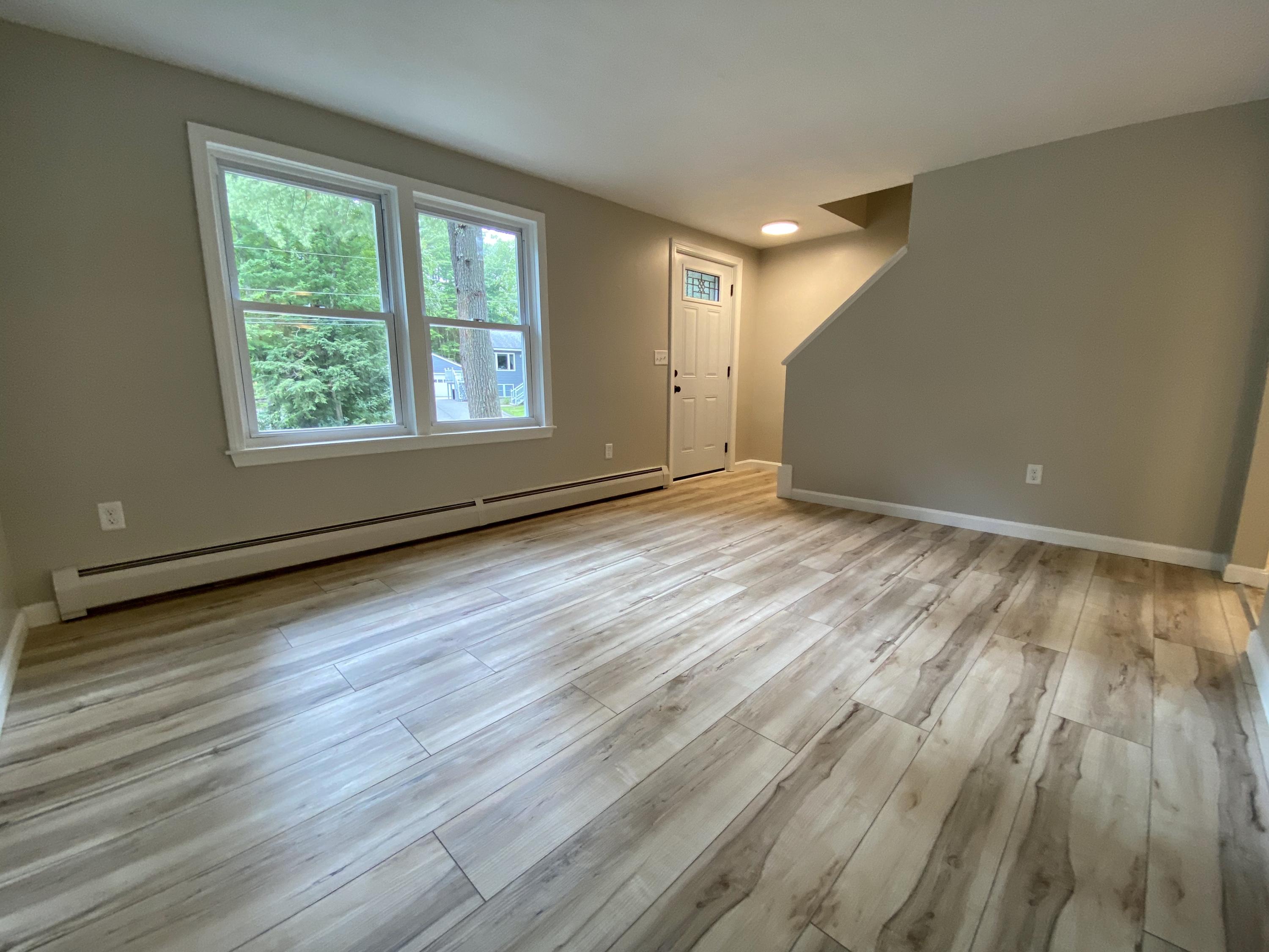 53 Barbara Street Springvale, ME 04083 - Photo 14 of 29 A9391405-7738-406D-9258-2BD3E587E53B