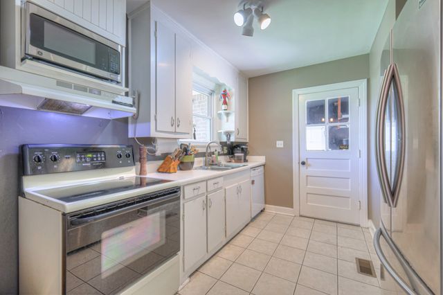 $349,000 | 208 Walnut Hill Drive, Nashville, TN 37214