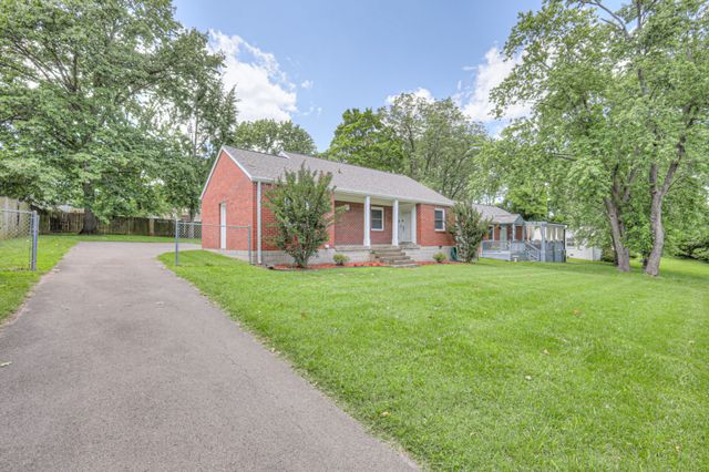 $349,000 | 208 Walnut Hill Drive, Nashville, TN 37214