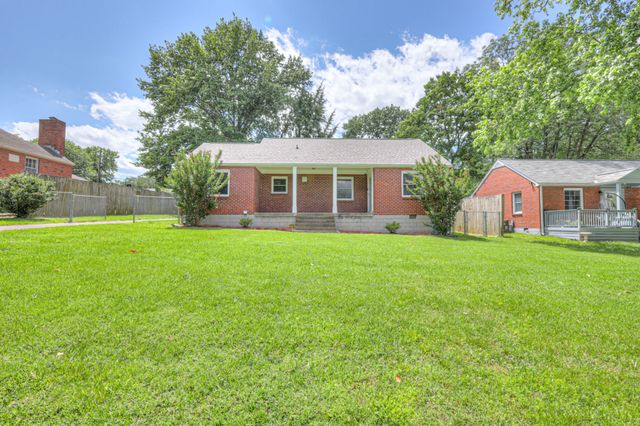 $349,000 | 208 Walnut Hill Drive, Nashville, TN 37214