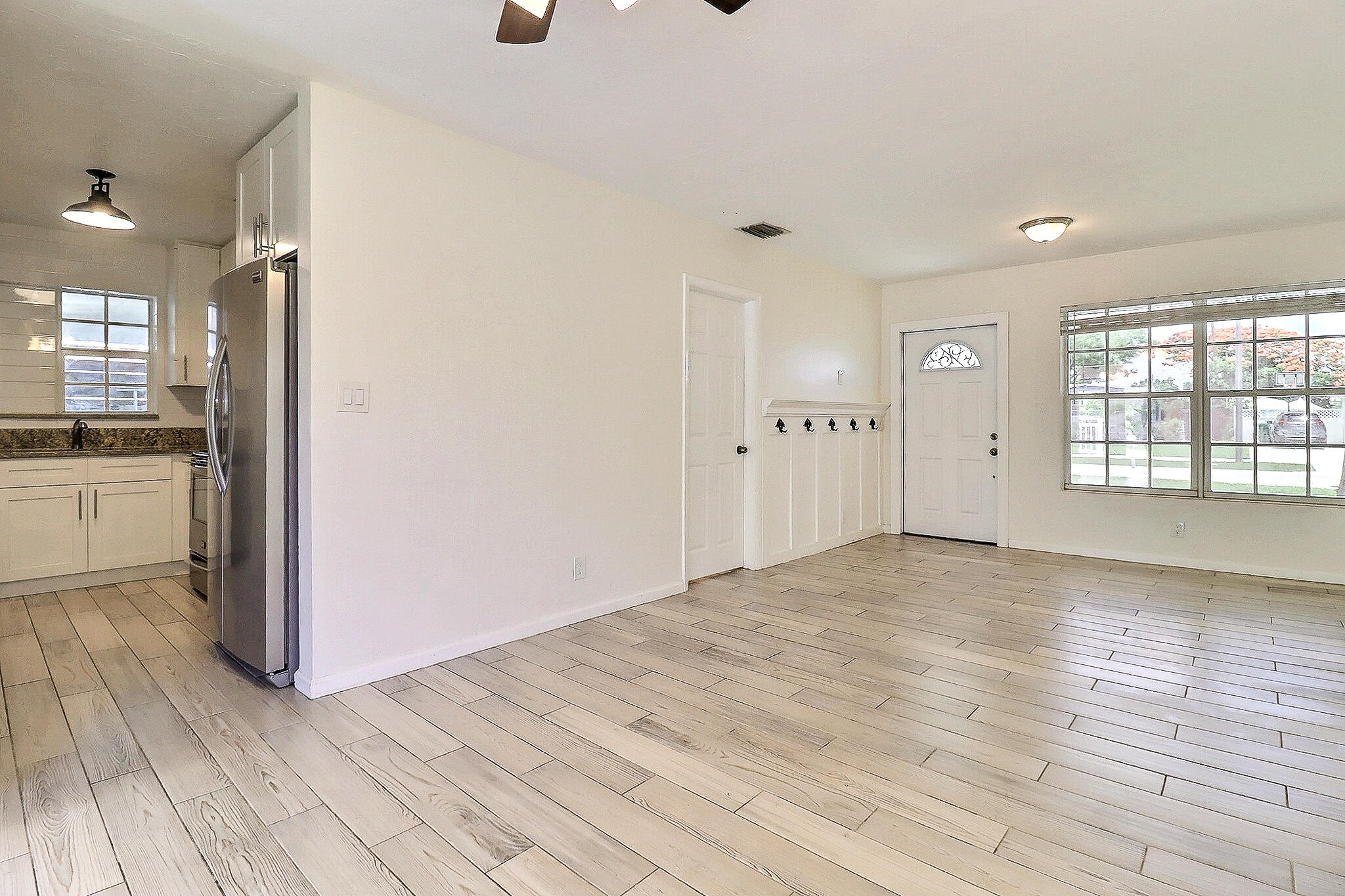 337 Mid Pines Road Palm Springs, FL 33461 - Photo 6 of 32 b4071ea5c742d3666ba10252a599a0e0487b5d87